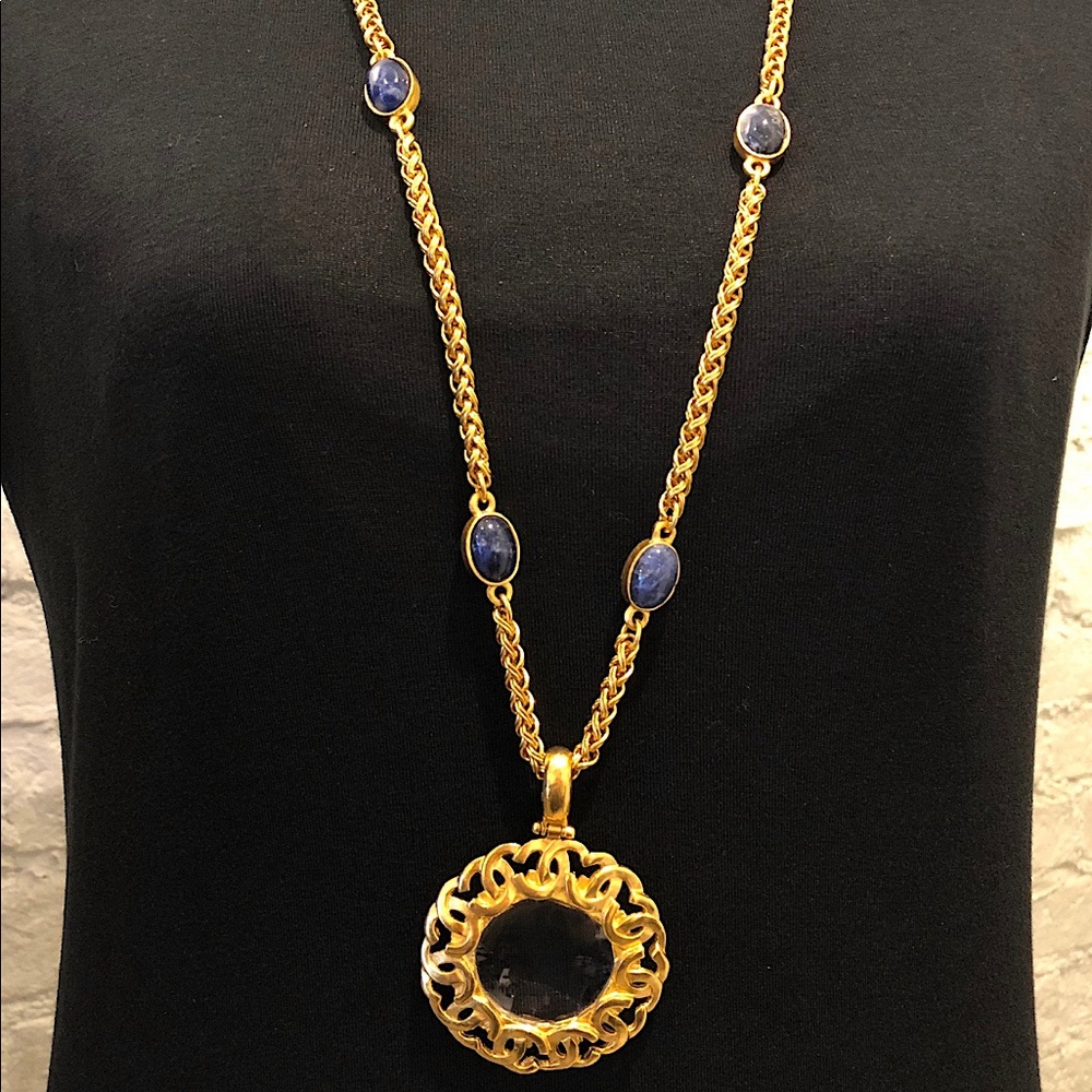 EXTREMELY RARE VINTAGE CHANEL GRIPOIX NECKLACE